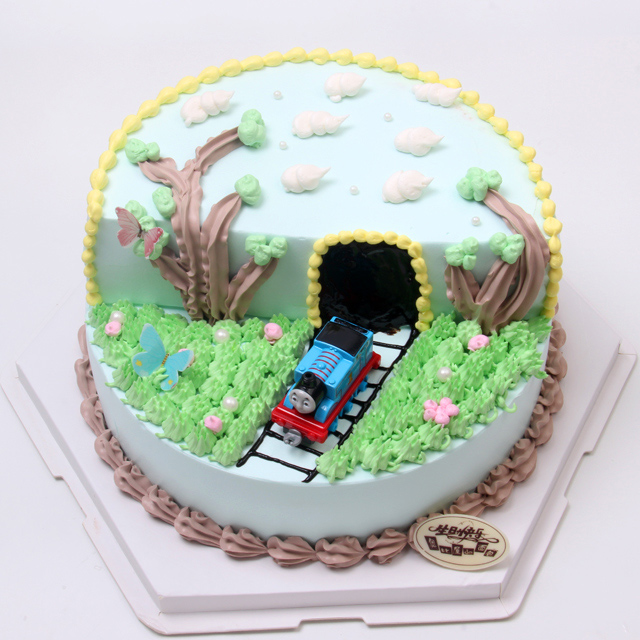 ts/创意双层蛋糕 托马斯火车头